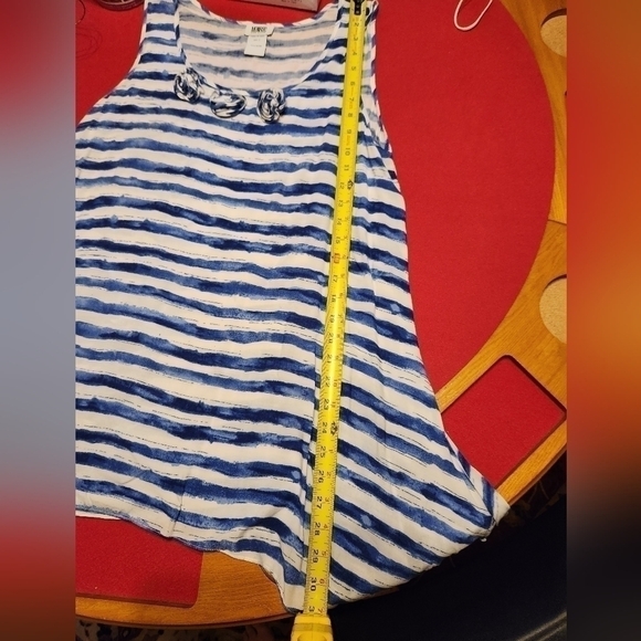 Monroe and main sleeveless tunic - Picture 8 of 8